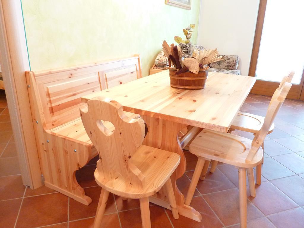 Appartamento Finestra Sul Parco Comano Terme Room photo