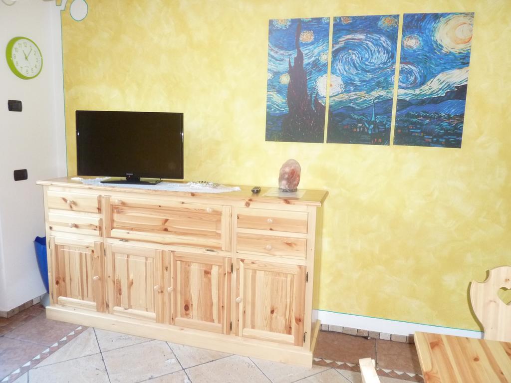 Appartamento Finestra Sul Parco Comano Terme Room photo