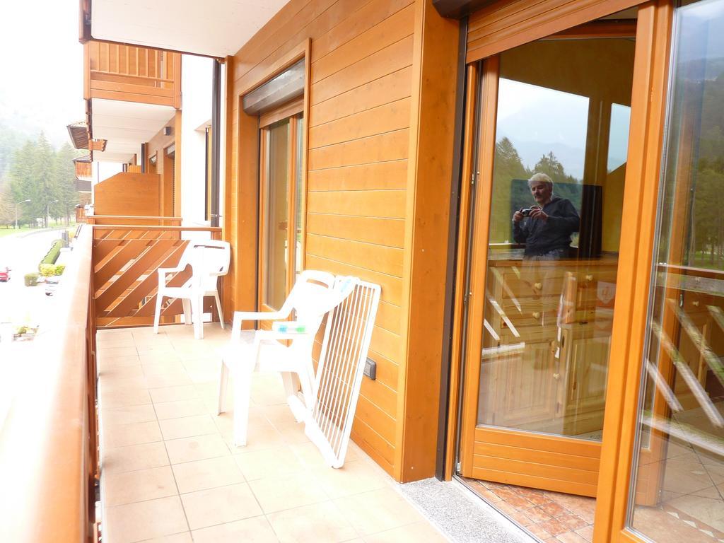 Appartamento Finestra Sul Parco Comano Terme Room photo